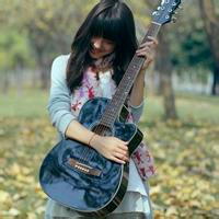 抱吉他女生头像,那熟悉的旋律带着我们很多梦想