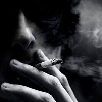 qq吸烟男生头像,欧美抽烟男头像,烟雾缭绕伤心了