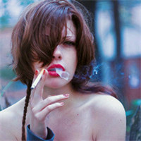 非主流女生抽烟图片头像,抽的不是烟,是伤心,是寂寞