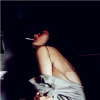 抽烟女人不一定是孤独的,也有可能是幸福的