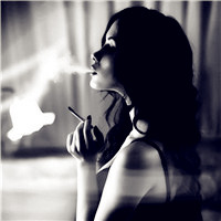 伤感抽烟女生头像,回忆一场泪满裳,抽根烟消消吧
