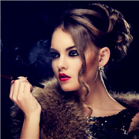 个性抽烟美女头,连抽烟的样子都是这样霸气有魅力