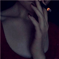 无聊了,寂寞了抽支香烟吧,伤感颓废女生头像抽烟的