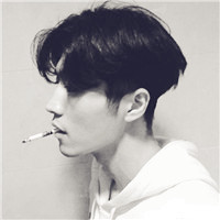 有没有喜欢抽烟的男生的 男生头像抽烟帅气图片
