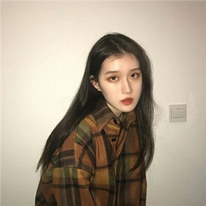 霸气女生头像超拽冷酷 超拽轻狂漏肩漏背的强烈推荐