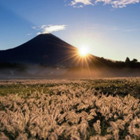 日本富士山风景头像,远处的山感觉在眼前一样