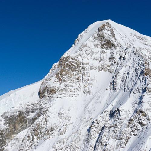 漂亮的风景微信头像，瑞士少女峰是不是非常的霸气呢