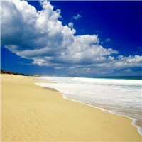 唯美海边沙滩风景,在阳光的照射下更迷人