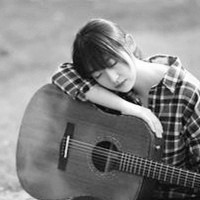 弹吉他的女生头像黑白的,最美丽的样子是安静的