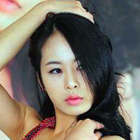韩国美女歌手秀彬甜美QQ头像图片_乌龟组合成员,很迷人