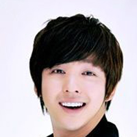 韩国当红艺人金起范帅气头像图片,著名组合Super Junior的成员之一