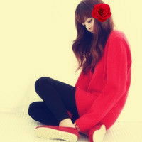 红色衣服美女微信头像 可爱唯美韩国美女13P