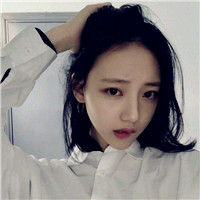 韩系女生头像长发,用手捂住一只眼睛的图片