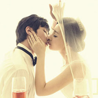 非常漂亮的唯美情侣婚纱qq头像图片，献给9月新婚的准备结婚的朋友