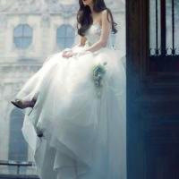 穿婚纱的女生唯美头像图片,白色的婚纱,是纯洁的