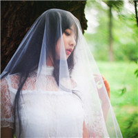 唯美清新范穿着婚纱的女生头像白色的真迷人