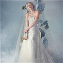 穿白色婚纱的女生头像 2018流行的西式婚纱照风格