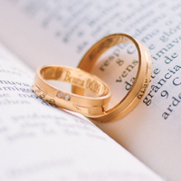 订婚戒指和结婚戒指唯美头像,订情订婚戒指图片