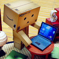 可爱纸盒机器人头像,用纸盒做机器人太逼真了