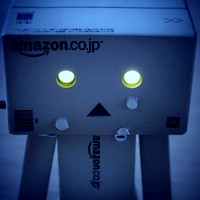 可爱纸盒机器人头像,用纸盒做机器人太逼真了