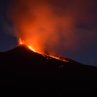 火山爆发的图片，微信个性头像