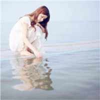 小清新LOMO女生头像,背影的,水中的,海边的