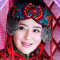 中国著名女演员周牧茵甜美头像_周牧茵整容前后的照片你见过吗