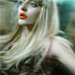 欧美红唇女生头像 红的有点过的女生2012性感红唇头像