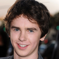 英国著名童星弗莱迪·海默QQ头像_Freddie Highmore