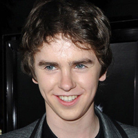 英国著名童星弗莱迪·海默QQ头像_Freddie Highmore