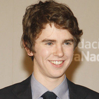 英国著名童星弗莱迪·海默QQ头像_Freddie Highmore