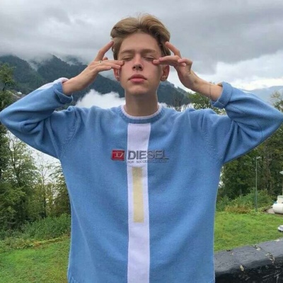 欧美风男头像成熟，所有的话都是谎话骗人的