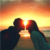 夕阳下的情侣头像唯美图片,让夕阳见证我们的爱情吧