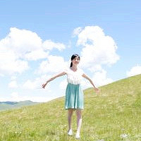 草原上的美女QQ头像图片,和蓝天白云做朋友吧