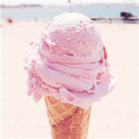 女生吃冰淇淋的头像 冰淇淋女生头像图片