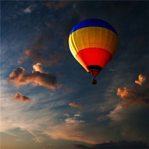 个性唯美头像 天空中热气球唯美图片风景图片