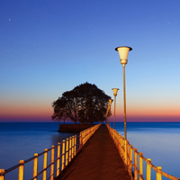 蔚蓝的海岸风景头像图片,还有最迷人的栈桥伸向大海