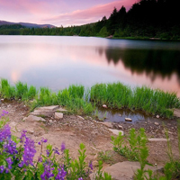 湖泊山水图片,清亮的湖水,七彩光芒太美了