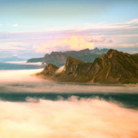 云雾缭绕自然风景越看越美丽,犹如进入仙境一般