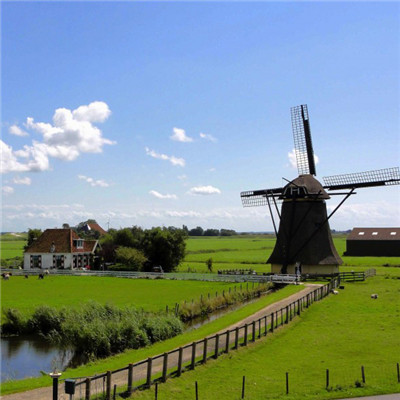 唯美风车头像意境，荷兰风车的特写图片