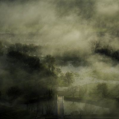 最美景色头像 山间薄雾风景图片