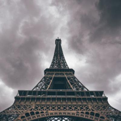 好看法国埃菲尔铁塔建筑风景微信头像图片