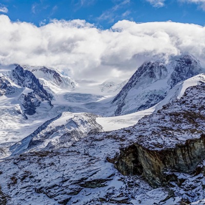 最新唯美好看微信头像高清雪山风景图片大全