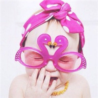 最萌的超乖眼镜宝宝头像,可爱又有范的孩子