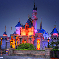 给人一种神秘幽暗之感的城堡QQ头像图片_既漂亮又有艺术性,一个字美