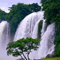 好的瀑布头像图片,世界上最著名的瀑布,景象壮观的半圆形瀑布群