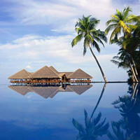马尔代夫唯美风景头像图片,海水就像是一片片的美玉